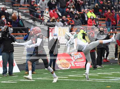 Thumbnail 1 in Lake Catholic vs. Van Wert (OHSAA D4 Final)  photogallery.