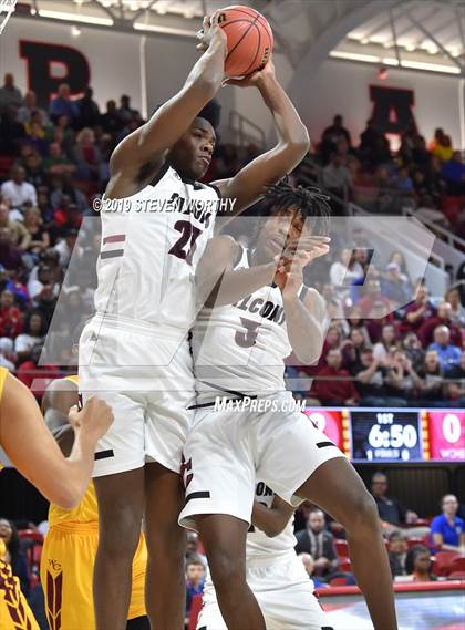 Thumbnail 3 in South Central vs. West Charlotte (NCHSAA 4A Final) photogallery.