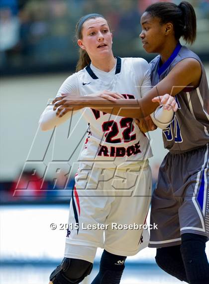 Thumbnail 2 in Vista Ridge vs. Georgetown (5A Regional Final) photogallery.