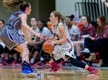 Thumbnail 1 in Vista Ridge vs. Georgetown (5A Regional Final) photogallery.