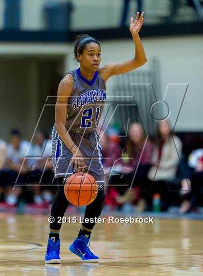 Thumbnail 3 in Vista Ridge vs. Georgetown (5A Regional Final) photogallery.