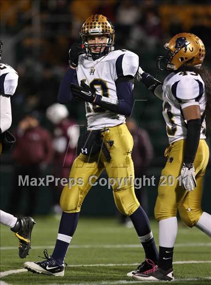 Thumbnail 1 in Aquinas Institute vs. Sweet Home (NYSPHSAA Western Regional) photogallery.