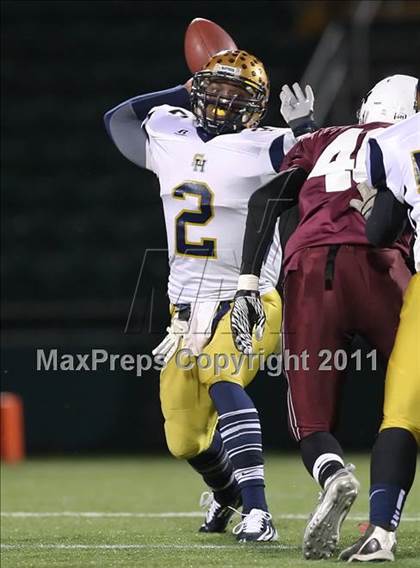 Thumbnail 1 in Aquinas Institute vs. Sweet Home (NYSPHSAA Western Regional) photogallery.