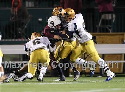 Thumbnail 3 in Aquinas Institute vs. Sweet Home (NYSPHSAA Western Regional) photogallery.