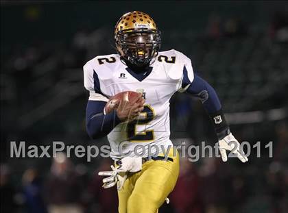 Thumbnail 2 in Aquinas Institute vs. Sweet Home (NYSPHSAA Western Regional) photogallery.