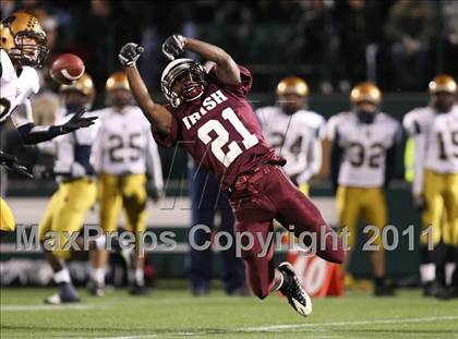 Thumbnail 3 in Aquinas Institute vs. Sweet Home (NYSPHSAA Western Regional) photogallery.