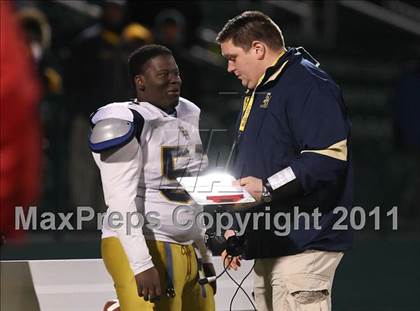 Thumbnail 3 in Aquinas Institute vs. Sweet Home (NYSPHSAA Western Regional) photogallery.
