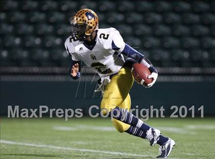 Thumbnail 1 in Aquinas Institute vs. Sweet Home (NYSPHSAA Western Regional) photogallery.