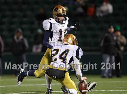 Thumbnail 1 in Aquinas Institute vs. Sweet Home (NYSPHSAA Western Regional) photogallery.