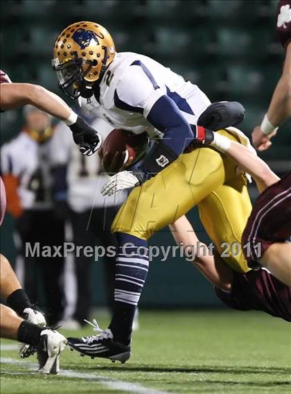 Thumbnail 3 in Aquinas Institute vs. Sweet Home (NYSPHSAA Western Regional) photogallery.