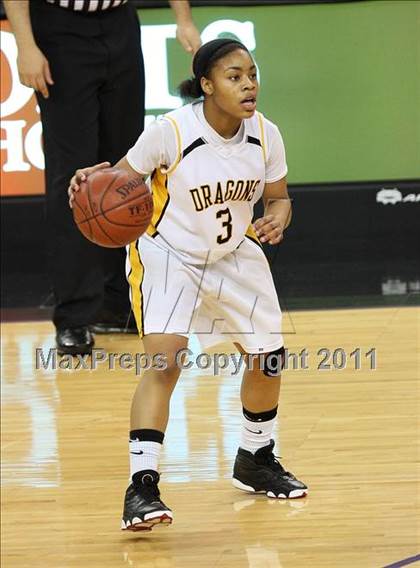 Thumbnail 2 in Bishop O'Dowd vs. Sacramento (CIF NorCal D3 Regional Final) photogallery.