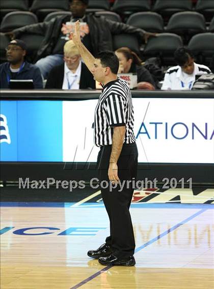 Thumbnail 3 in Bishop O'Dowd vs. Sacramento (CIF NorCal D3 Regional Final) photogallery.