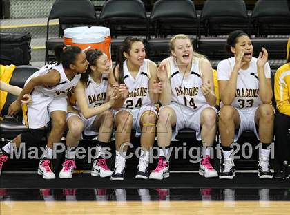 Thumbnail 3 in Bishop O'Dowd vs. Sacramento (CIF NorCal D3 Regional Final) photogallery.