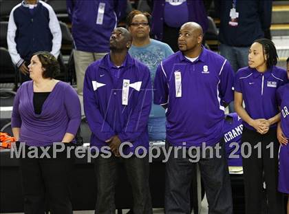 Thumbnail 1 in Bishop O'Dowd vs. Sacramento (CIF NorCal D3 Regional Final) photogallery.