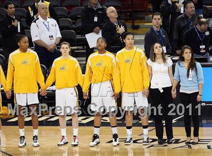 Thumbnail 1 in Bishop O'Dowd vs. Sacramento (CIF NorCal D3 Regional Final) photogallery.