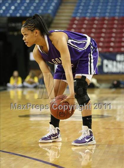 Thumbnail 1 in Bishop O'Dowd vs. Sacramento (CIF NorCal D3 Regional Final) photogallery.