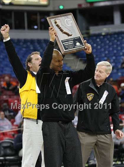 Thumbnail 3 in Bishop O'Dowd vs. Sacramento (CIF NorCal D3 Regional Final) photogallery.