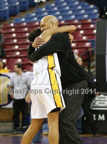 Thumbnail 3 in Bishop O'Dowd vs. Sacramento (CIF NorCal D3 Regional Final) photogallery.