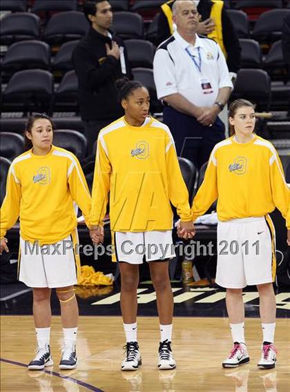 Thumbnail 3 in Bishop O'Dowd vs. Sacramento (CIF NorCal D3 Regional Final) photogallery.