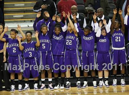 Thumbnail 2 in Bishop O'Dowd vs. Sacramento (CIF NorCal D3 Regional Final) photogallery.