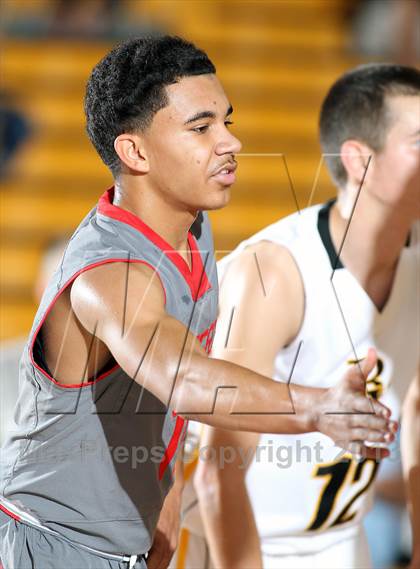 Thumbnail 1 in Denver East vs. Bishop Verot (City of Palms Classic) photogallery.