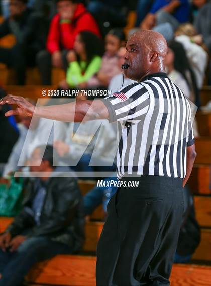 Thumbnail 1 in Folsom vs. St. Patrick-St. Vincent (Adidas Challenge) photogallery.