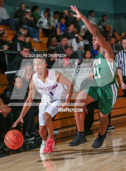 Thumbnail 2 in Folsom vs. St. Patrick-St. Vincent (Adidas Challenge) photogallery.