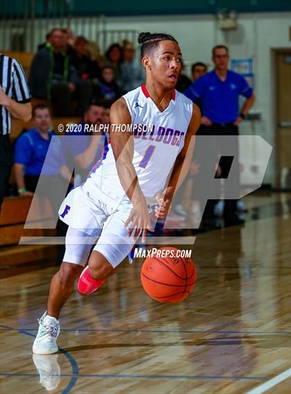 Thumbnail 1 in Folsom vs. St. Patrick-St. Vincent (Adidas Challenge) photogallery.