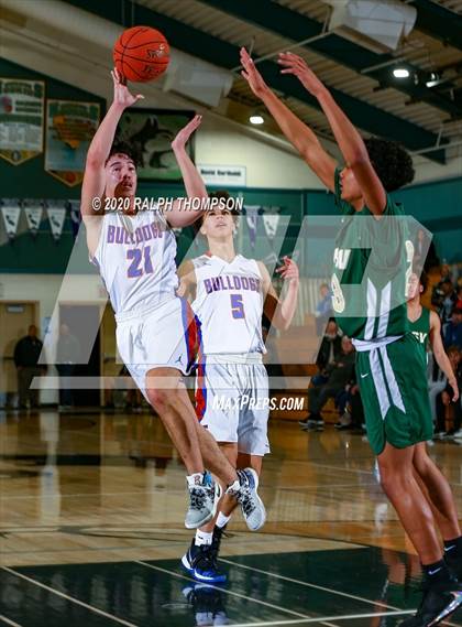 Thumbnail 2 in Folsom vs. St. Patrick-St. Vincent (Adidas Challenge) photogallery.