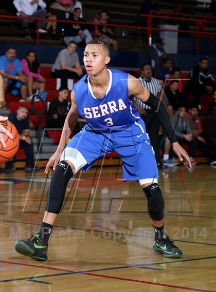 Thumbnail 2 in Cantwell-Sacred Heart vs. Serra (Lancers Hoops Showdown) photogallery.