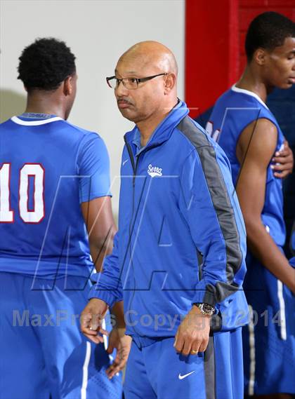 Thumbnail 2 in Cantwell-Sacred Heart vs. Serra (Lancers Hoops Showdown) photogallery.