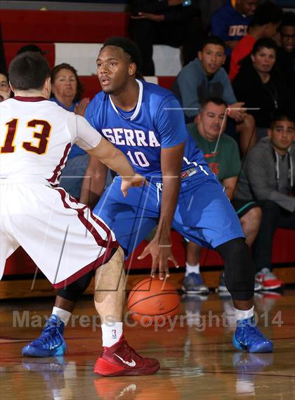Thumbnail 2 in Cantwell-Sacred Heart vs. Serra (Lancers Hoops Showdown) photogallery.