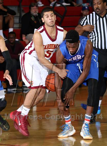 Thumbnail 1 in Cantwell-Sacred Heart vs. Serra (Lancers Hoops Showdown) photogallery.