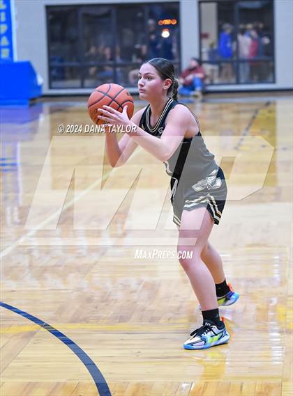 Thumbnail 1 in Comanche @ Lipan photogallery.