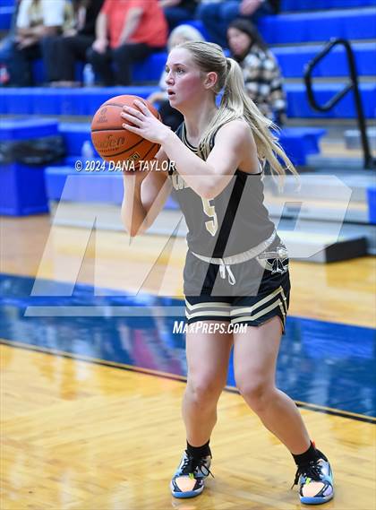Thumbnail 2 in Comanche @ Lipan photogallery.