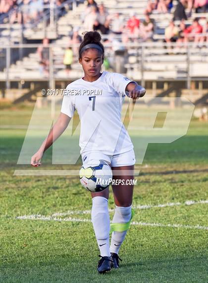 Thumbnail 3 in Clover @ Mann (SCHSL AAAAA Upper State Finals) photogallery.