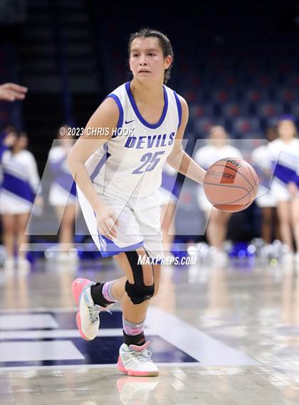 Thumbnail 2 in Rincon/University vs Sunnyside (MLK Basketball Classic) photogallery.