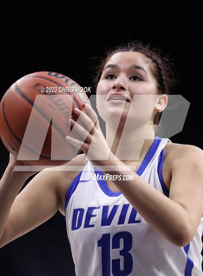Thumbnail 1 in Rincon/University vs Sunnyside (MLK Basketball Classic) photogallery.