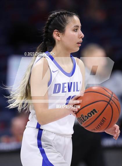 Thumbnail 1 in Rincon/University vs Sunnyside (MLK Basketball Classic) photogallery.