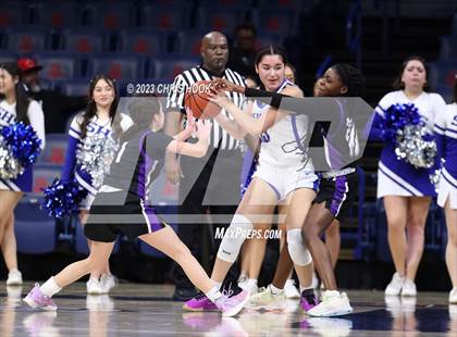 Thumbnail 2 in Rincon/University vs Sunnyside (MLK Basketball Classic) photogallery.