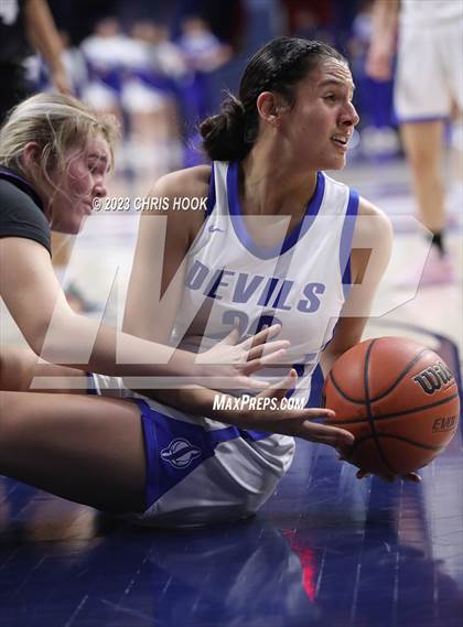 Thumbnail 3 in Rincon/University vs Sunnyside (MLK Basketball Classic) photogallery.