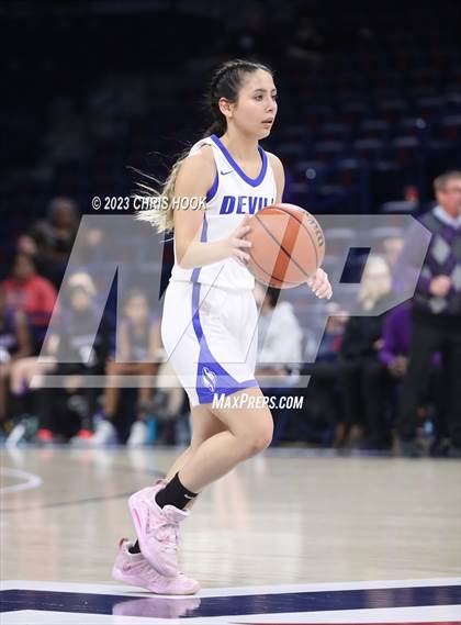 Thumbnail 2 in Rincon/University vs Sunnyside (MLK Basketball Classic) photogallery.