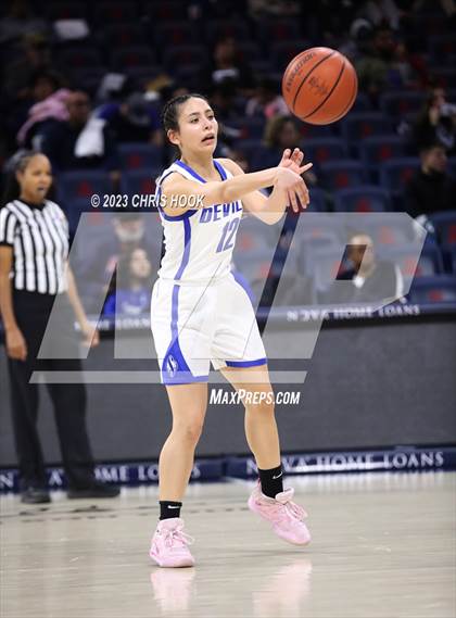 Thumbnail 3 in Rincon/University vs Sunnyside (MLK Basketball Classic) photogallery.