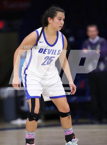 Thumbnail 1 in Rincon/University vs Sunnyside (MLK Basketball Classic) photogallery.