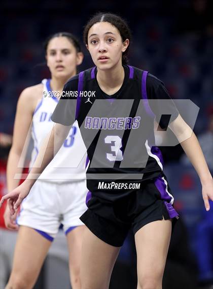 Thumbnail 3 in Rincon/University vs Sunnyside (MLK Basketball Classic) photogallery.