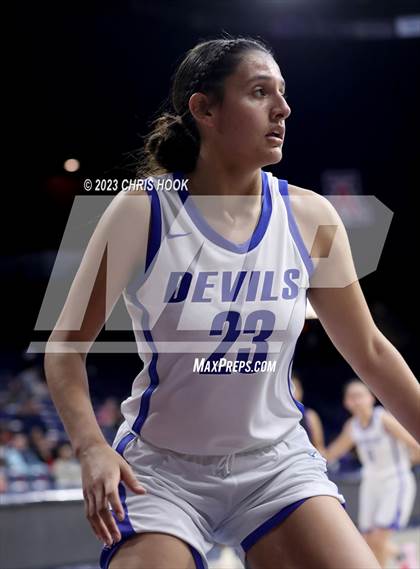 Thumbnail 2 in Rincon/University vs Sunnyside (MLK Basketball Classic) photogallery.