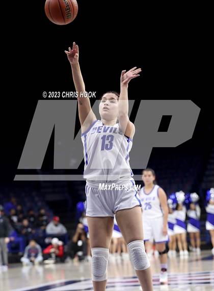 Thumbnail 2 in Rincon/University vs Sunnyside (MLK Basketball Classic) photogallery.