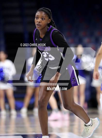 Thumbnail 2 in Rincon/University vs Sunnyside (MLK Basketball Classic) photogallery.