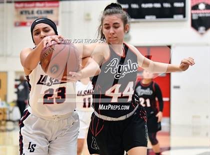 Thumbnail 3 in La Salle vs. Ayala photogallery.