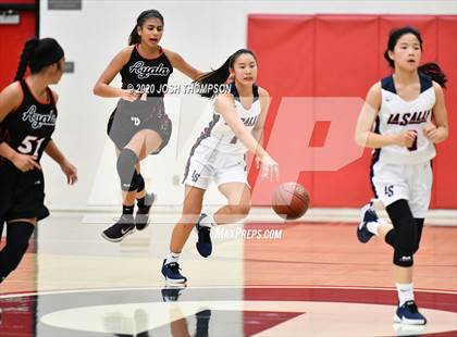 Thumbnail 1 in La Salle vs. Ayala photogallery.